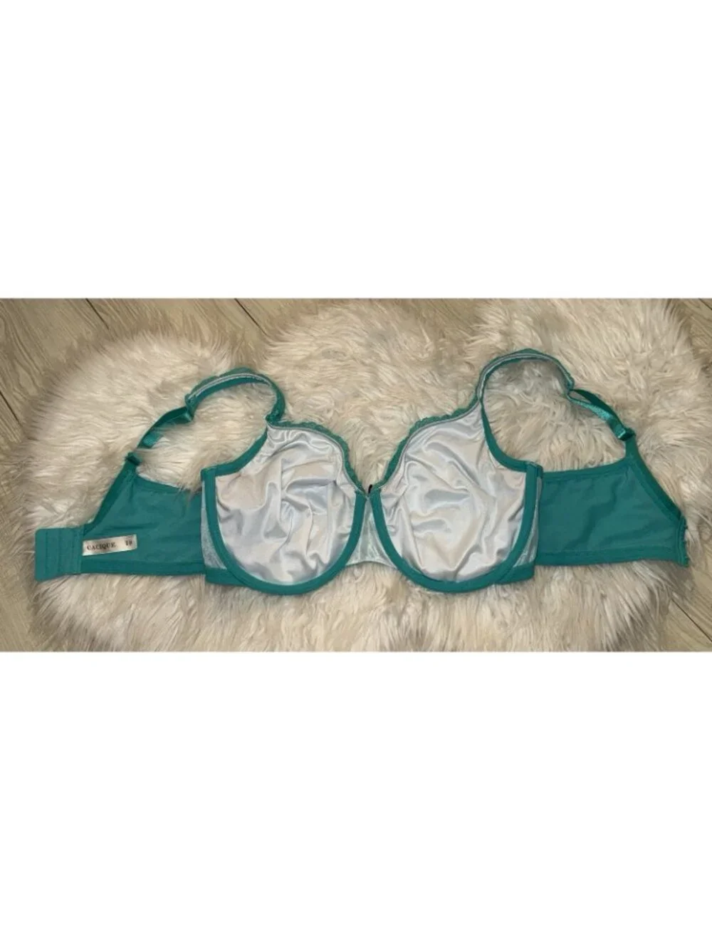 Cacique women’s lace